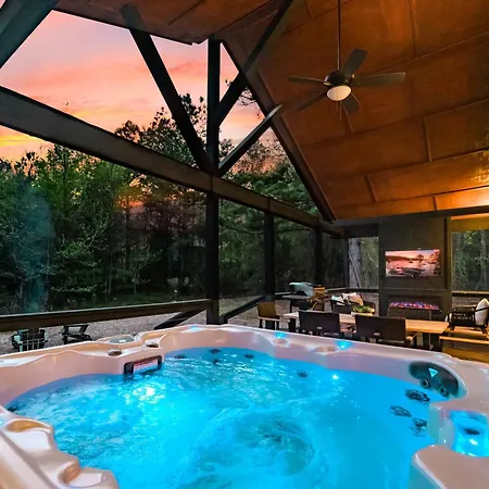 New Farmhouse-Chic Cabin With Hot Tub & Firepit Broken Bow Exterior photo